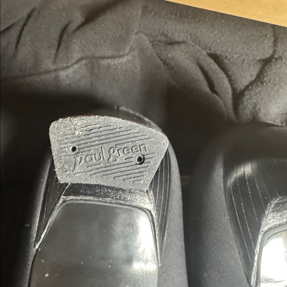 Paul Green black size 8 heel. - Picture 8 of 12